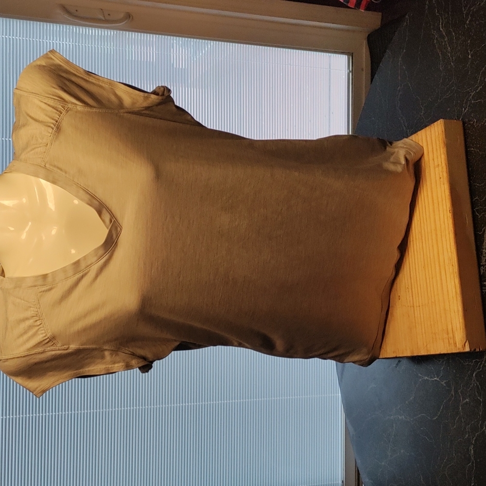 Athletic breathable shirt